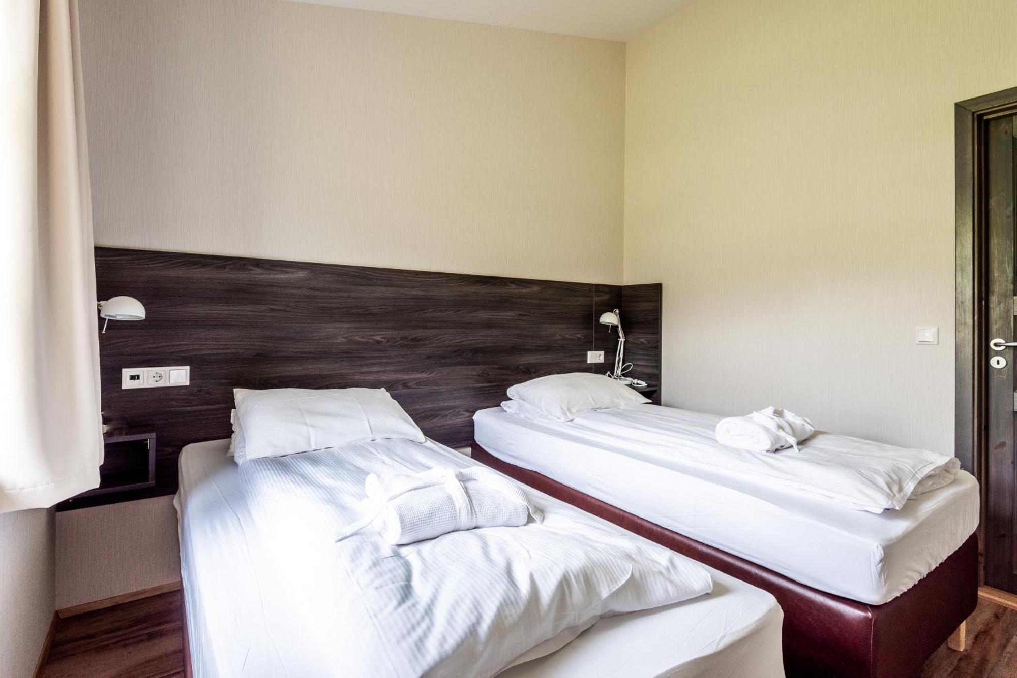 Boutique Hotel Anna By Ej Hotels Holt  Экстерьер фото